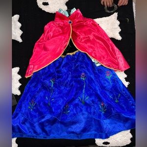 Princess Anna costume used a lot